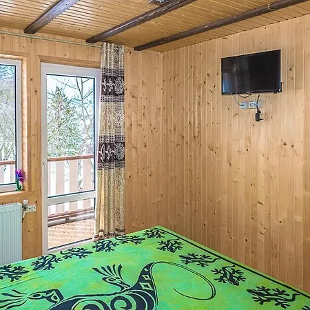 Kitica House Werchowyna